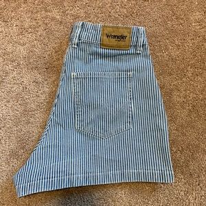 Women’s wrangler high waisted shorts
